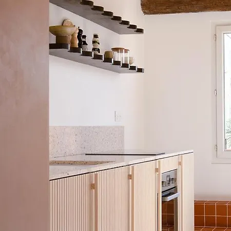 Bati Bati : Avec Terrasse Апартаменты *